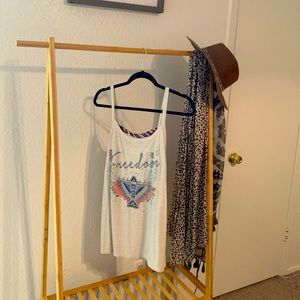 “Freedom” tank with 2 piece back